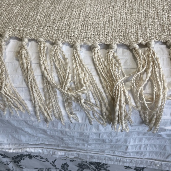 Pottery Barn Bedding Pottery Barn Woven Ivory Cream Fringed Throw